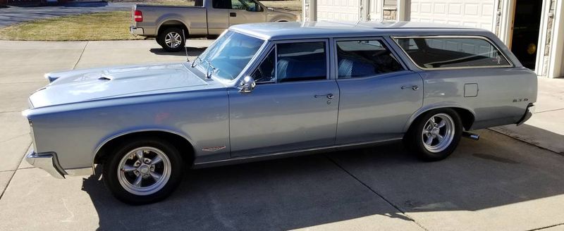 Illustration for article titled At $29,500, Could This 1967 Pontiac Tempest Safari “GTO” Let You Make it While You Fake it?